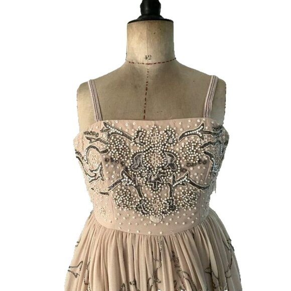 Needle and Thread Dress Hand Embellished Size 4 - Picture 4 of 11